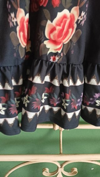 Vestido negro tirantes estampado floral