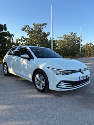 VOLKSWAGEN GOLF 2022