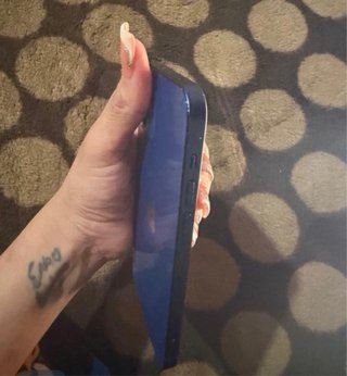 iPhone 12 128GB Azul - Batería 77%
