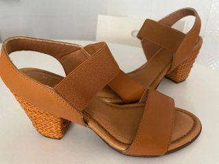 Sandalias Mr. Cat Marrones