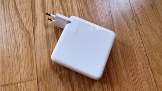 Cargador Apple USB-C MacBook Pro