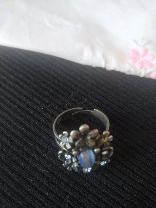 Anillo y pendientes bisutería flor y ópalo
