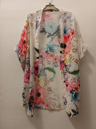 Kimono floral rosa