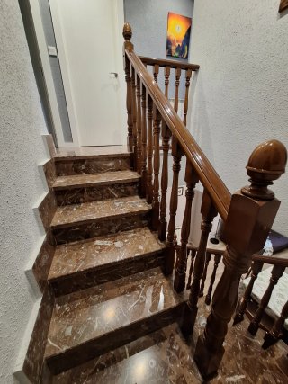 Barandilla de madera maciza