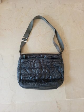 Bolso gris