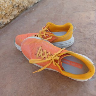 Zapatillas Hoka Naranja/Amarillo Talla 42
