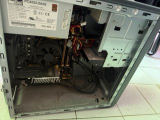 Ordenador de sobremesa Asus gris/negro