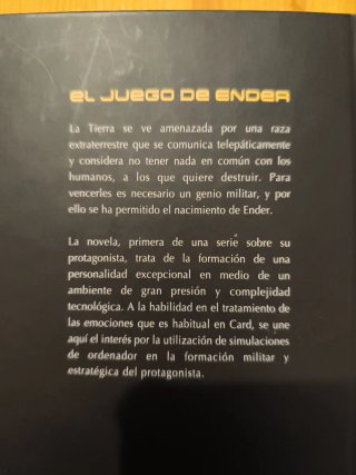 LOTE DE 3 LIBROS DE CIENCIA FICCIÓN