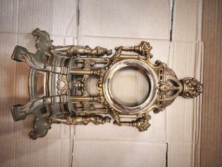 Fachada  reloj de bronce antigua