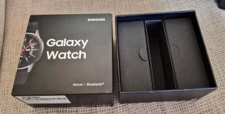 Caja Samsung Galaxy Watch vacía