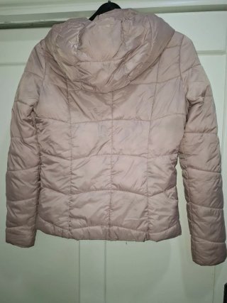 Chaqueta Bershka rosa talla XS