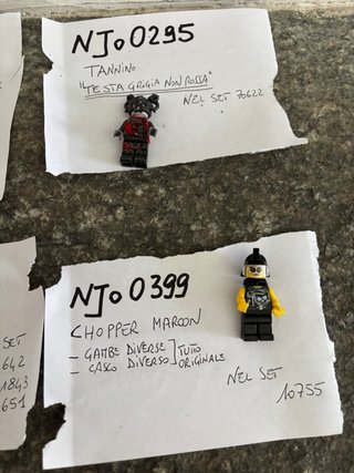 Lotto 16 Minifigure Lego Ninjago