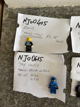 Lotto 16 Minifigure Lego Ninjago
