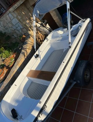 Lancha Quicksilver 400 con motor 25cv