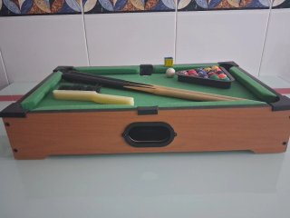 Mini mesa de billar con accesorios