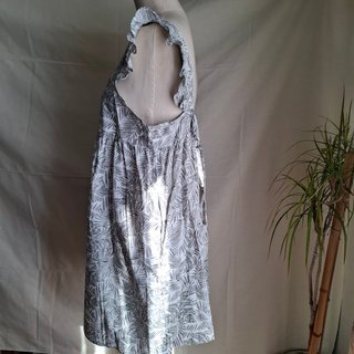 Vestido Morango Hojas Verde y Blanco