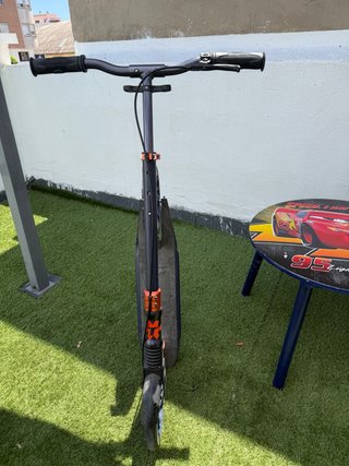 Patinete plegable con ruedas grandes