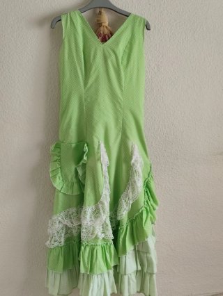 Traje Flamenca Verde con Lunares Blancos