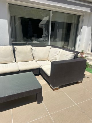 Sofá 6 plazas, mesa y sillón exterior