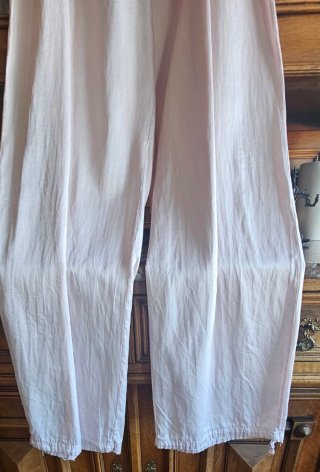 Pantalón satén rosa