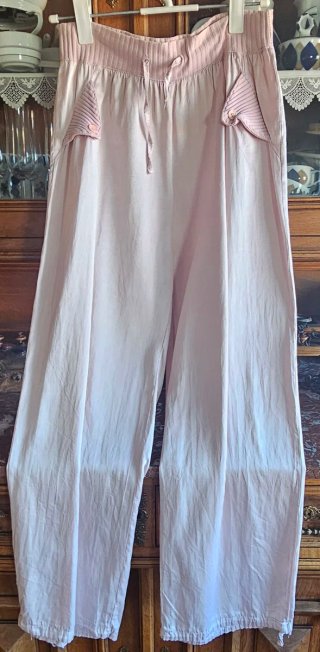 Pantalón satén rosa