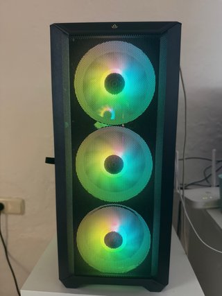PC GAMER GRAFICA 9070 xt CPU Ryzen 7 98003xd