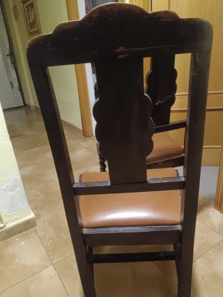 Silla de comedor de madera negra