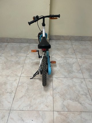 Bici infantil BTWIN azul y blanca