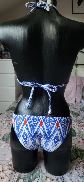 Bikini azul y blanco estampado wax