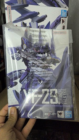 DX MACROSS YF-29 Durandal Valkyrie Maximilian Jeni