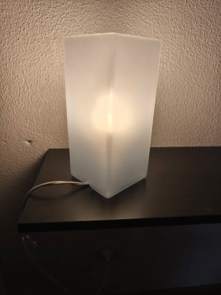 Lámpara de mesa ikea