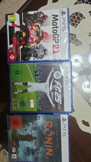 Juegos ps5 (Ronin, motogp, fifa)