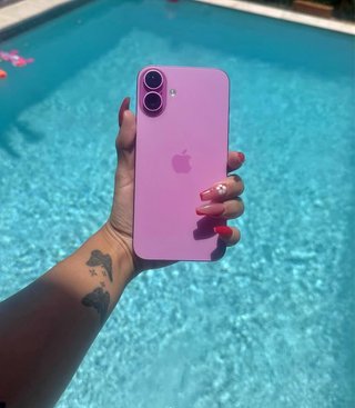 iPhone 16