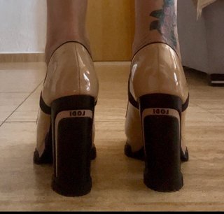 Zapatos de tacón LODI beige/negro (un solo uso)