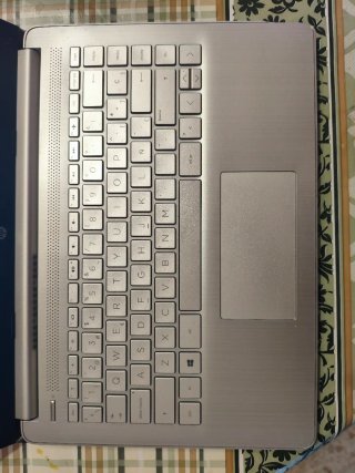 HP 14s‑dq1040ns Plata