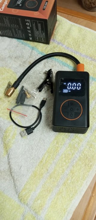 Compresor Portátil a Batería CZK-5646