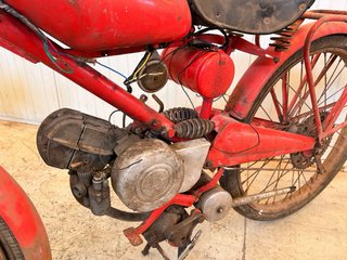 Lote 2 Guzzi Hispania 49 Rojas