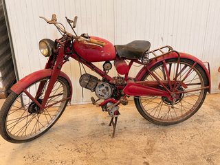 Lote 2 Guzzi Hispania 49 Rojas