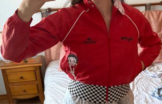 Chaqueta Betty Boop Adicolor Edición Limitada.