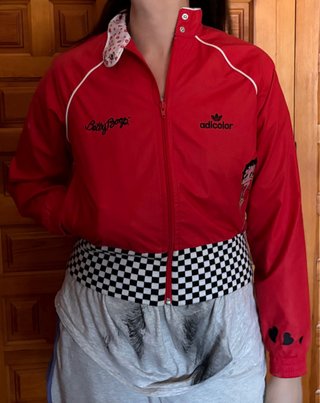 Chaqueta Betty Boop Adicolor Edición Limitada.