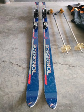 Pack Esquís Rossignol + Bastones + Funda