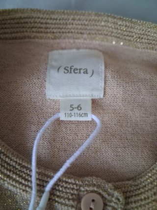 Rebeca niña Sfera dorada