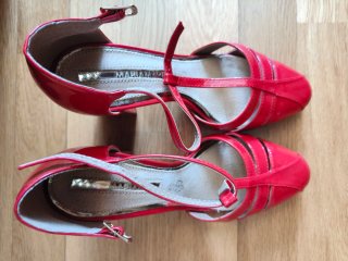 Zapatos charol rojo Maria Mare Talla 38