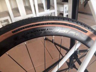 Bicicleta Gravel Carbono V3