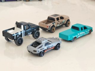 Set 4 Hot Wheels Offroad e Pickup