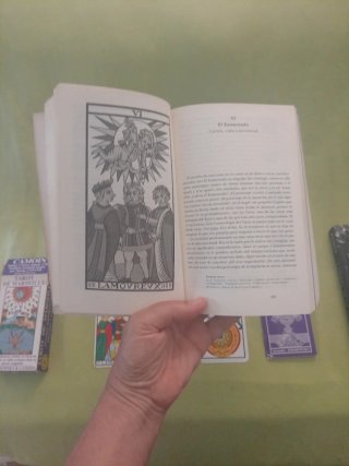 Tarot Marsella y libro. JODOROSWKY-CAMOIN + extra
