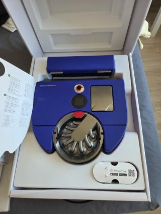 Dyson 360 Vis Navy Robot Aspirador