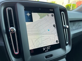 Volvo XC40 T2 MOMENTUM 2021