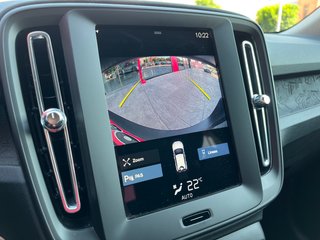Volvo XC40 T2 MOMENTUM 2021