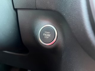 Volvo XC40 T2 MOMENTUM 2021